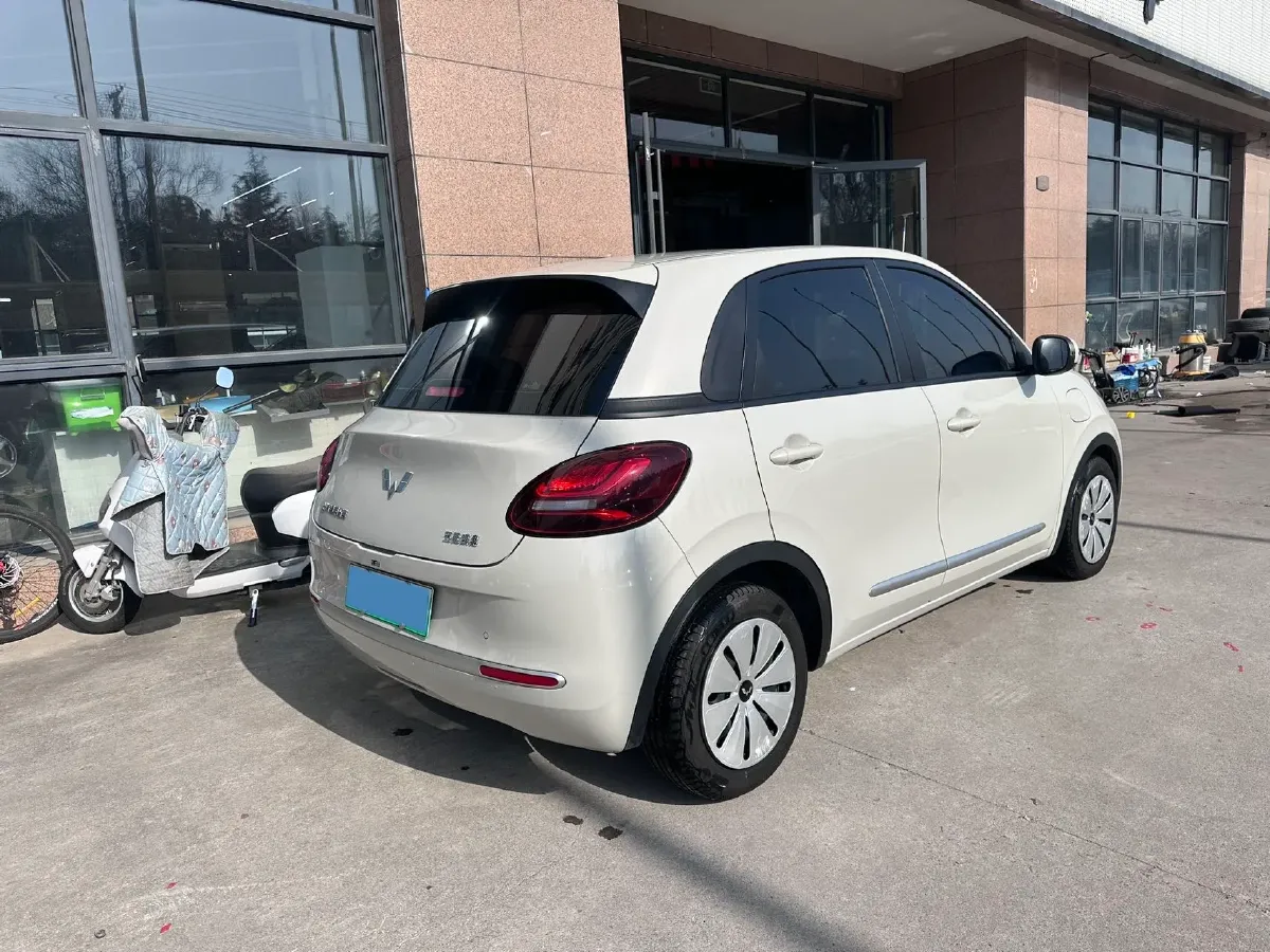 2023 WuLing BinGuo BEV 31.9KWH,autocango,china used car exporter,china ev exporter,chinese used car exporter,chinese used ev exporter