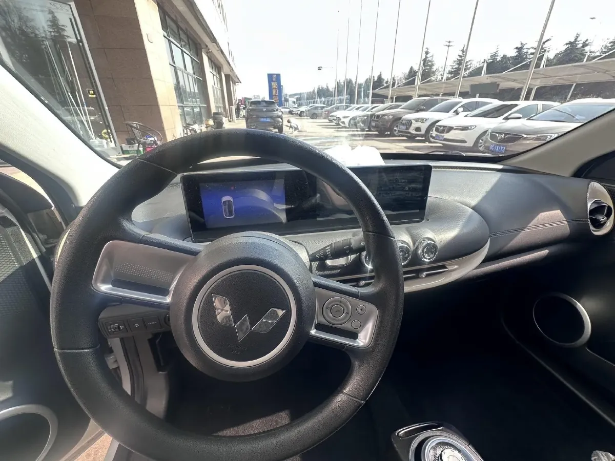 2023 WuLing BinGuo BEV 31.9KWH,autocango,china used car exporter,china ev exporter,chinese used car exporter,chinese used ev exporter