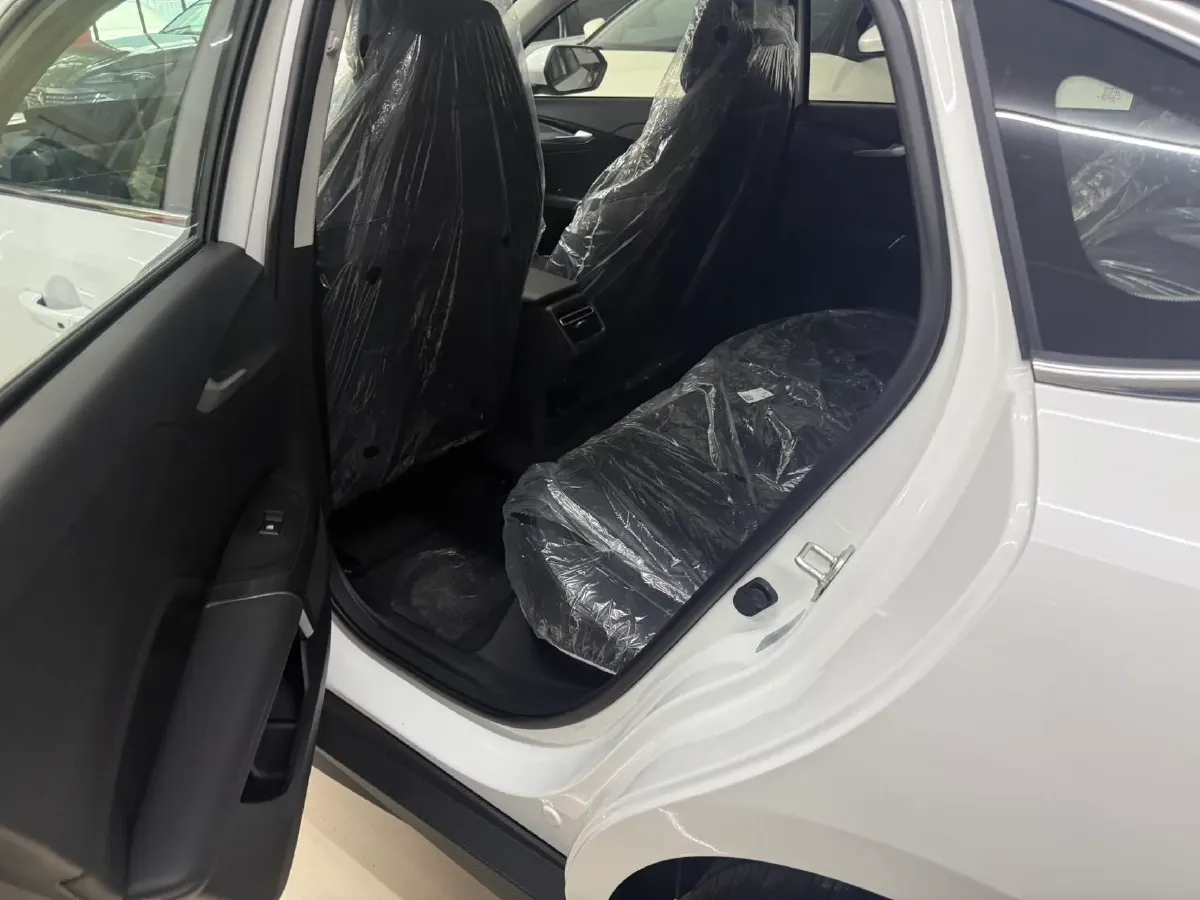 2025 ChangAn Eado 1.5T 192HP L4 7DCT,autocango,china used car exporter,china ev exporter,chinese used car exporter,chinese used ev exporter