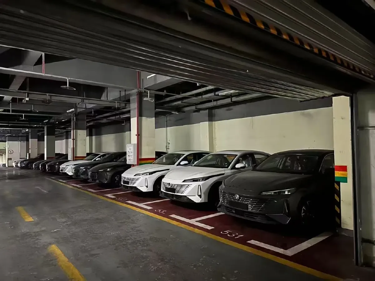 2025 ChangAn Eado 1.5T 192HP L4 7DCT,autocango,china used car exporter,china ev exporter,chinese used car exporter,chinese used ev exporter