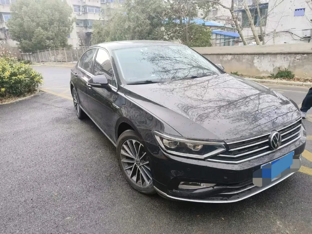 2020 Volkswagen Magotan 2.0T 186HP L4 7DCT,autocango,china used car exporter,china ev exporter,chinese used car exporter,chinese used ev exporter
