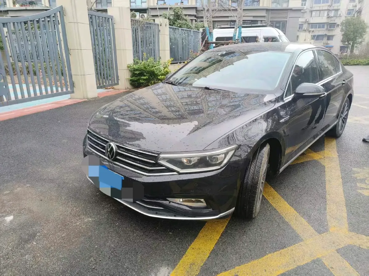 2020 Volkswagen Magotan 2.0T 186HP L4 7DCT,autocango,china used car exporter,china ev exporter,chinese used car exporter,chinese used ev exporter