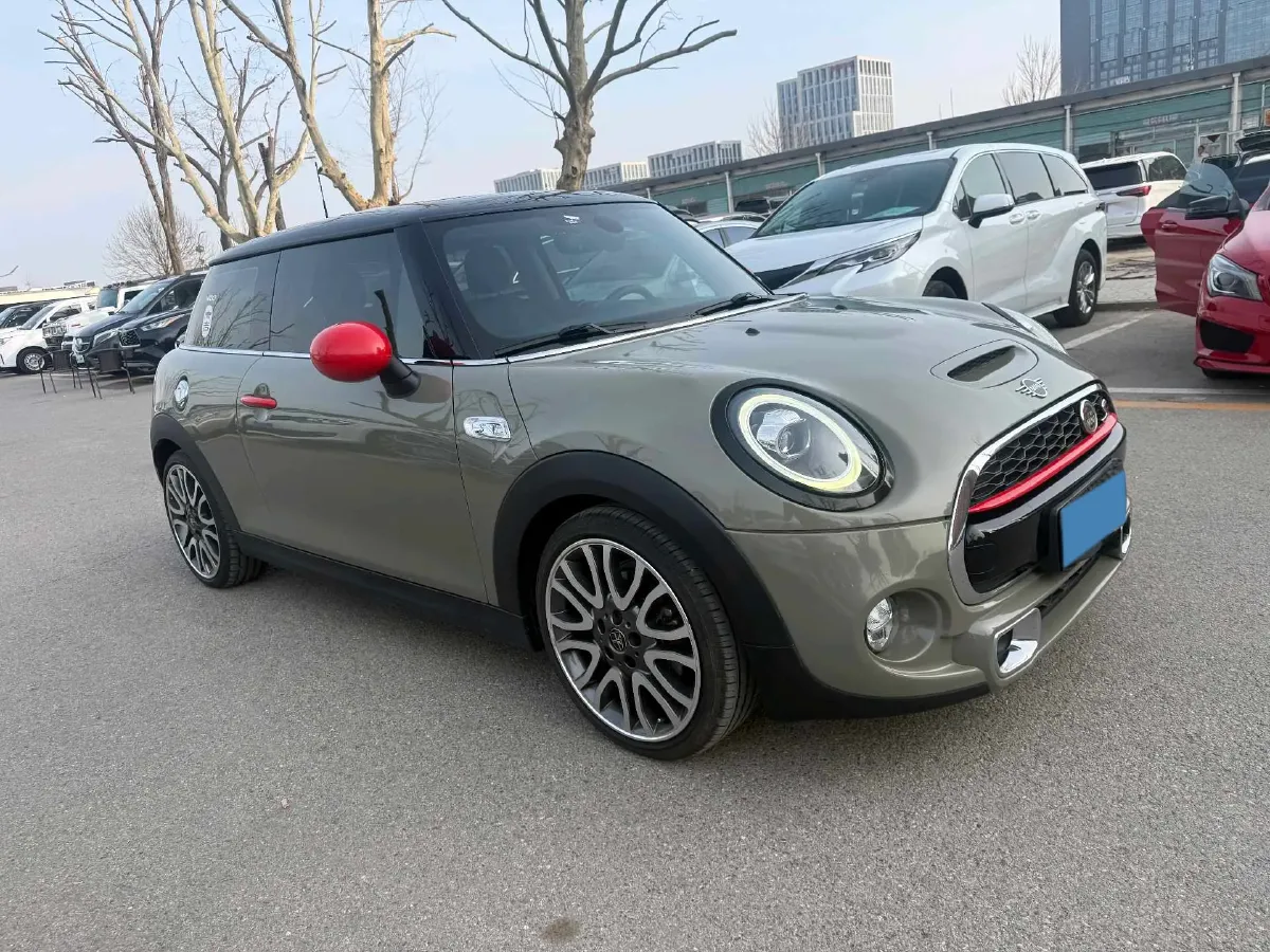 2019 MINI MINI 2.0T 192HP L4 7DCT,autocango,china used car exporter,china ev exporter,chinese used car exporter,chinese used ev exporter