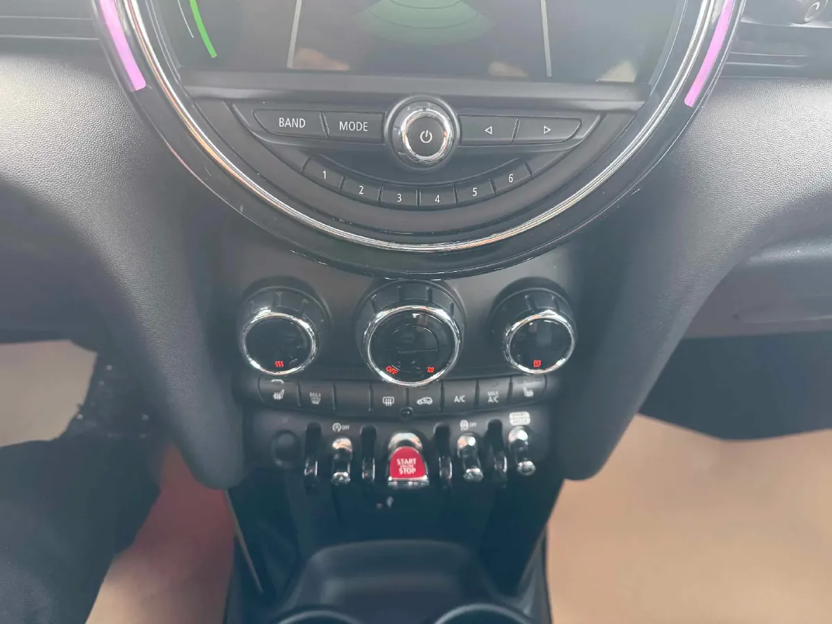 2019 MINI MINI 2.0T 192HP L4 7DCT,autocango,china used car exporter,china ev exporter,chinese used car exporter,chinese used ev exporter