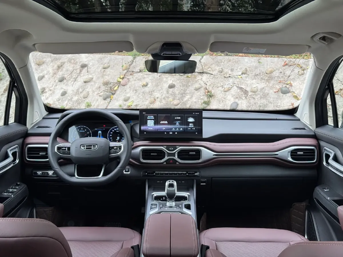 2022 Geely Okavango 1.8T 184HP L4 6AT,autocango,china used car exporter,china ev exporter,chinese used car exporter,chinese used ev exporter