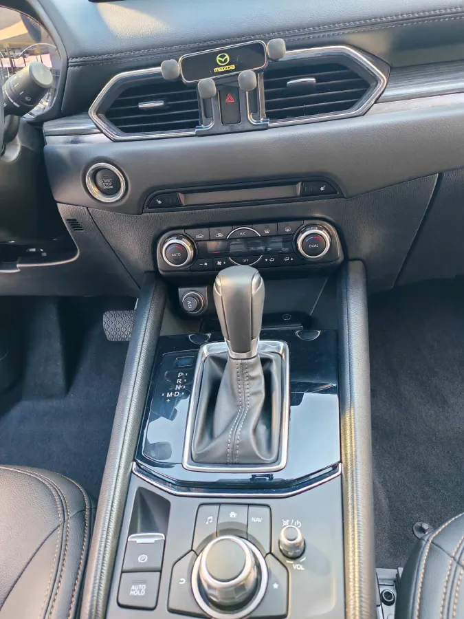 2022 MAXUS XinTu V90 2.0T 150HP L4 6AT,autocango,china used car exporter,china ev exporter,chinese used car exporter,chinese used ev exporter