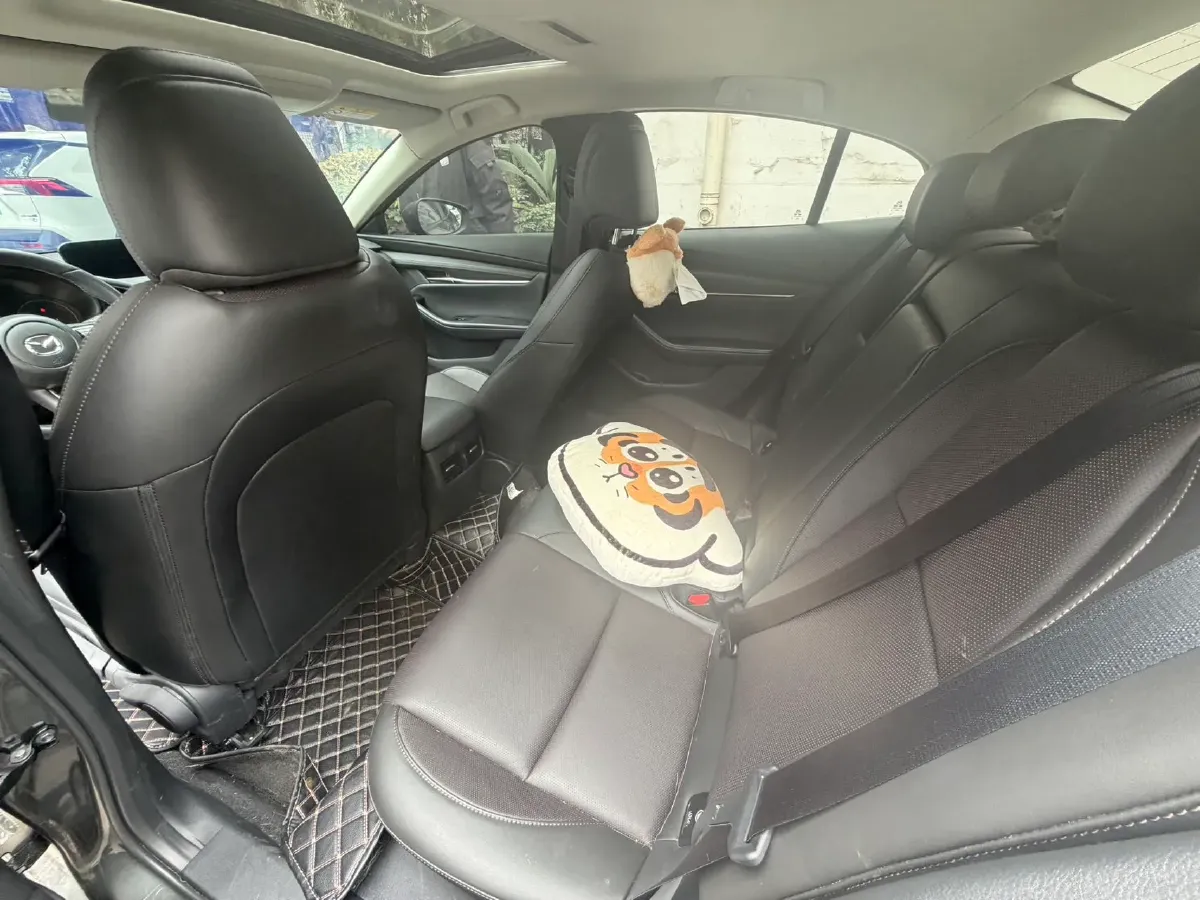 2023 Mazda 3 Axela 2.0L 158HP L4 6AT,autocango,china used car exporter,china ev exporter,chinese used car exporter,chinese used ev exporter