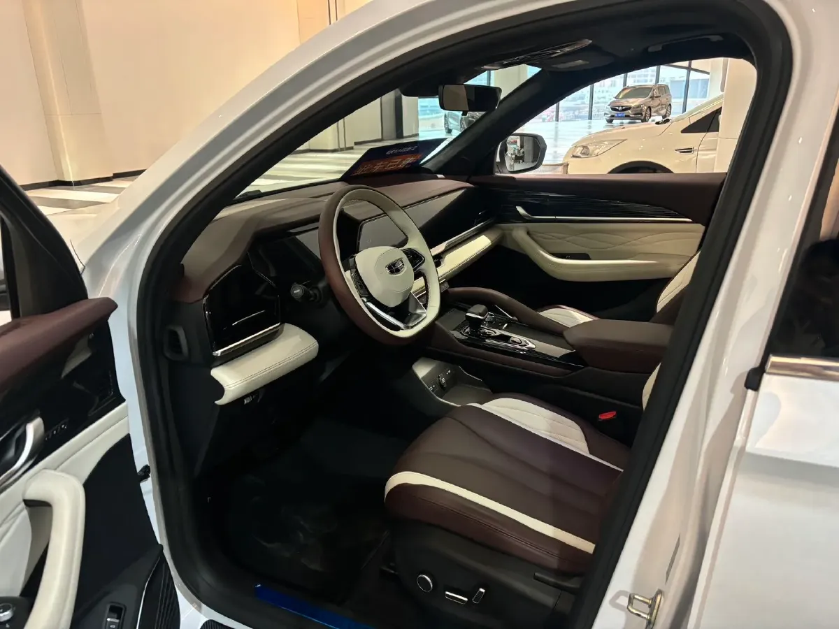 2024 Geely Monjaro 2.0T 238HP L4 8AT,autocango,china used car exporter,china ev exporter,chinese used car exporter,chinese used ev exporter