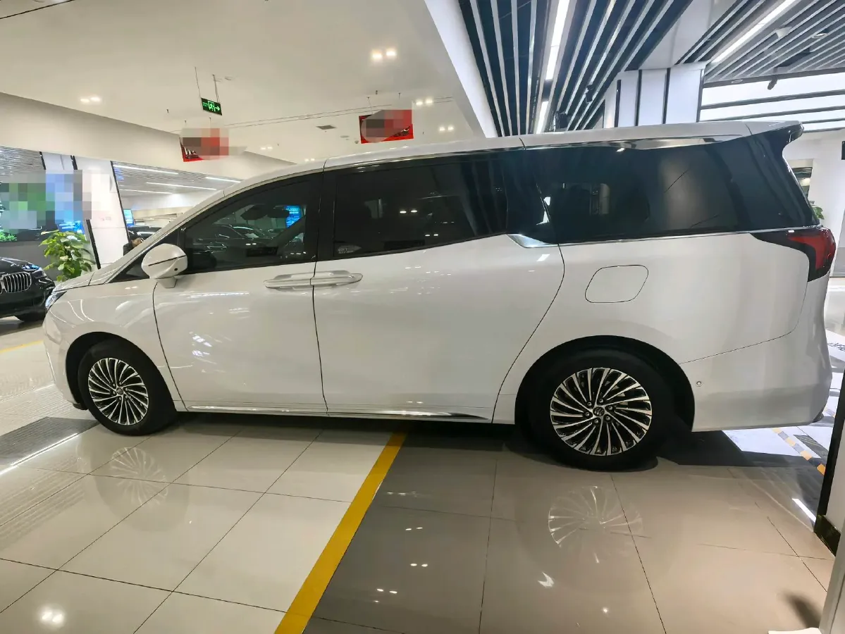 2023 Buick Century 2.0T 237HP L4 9AT,autocango,china used car exporter,china ev exporter,chinese used car exporter,chinese used ev exporter