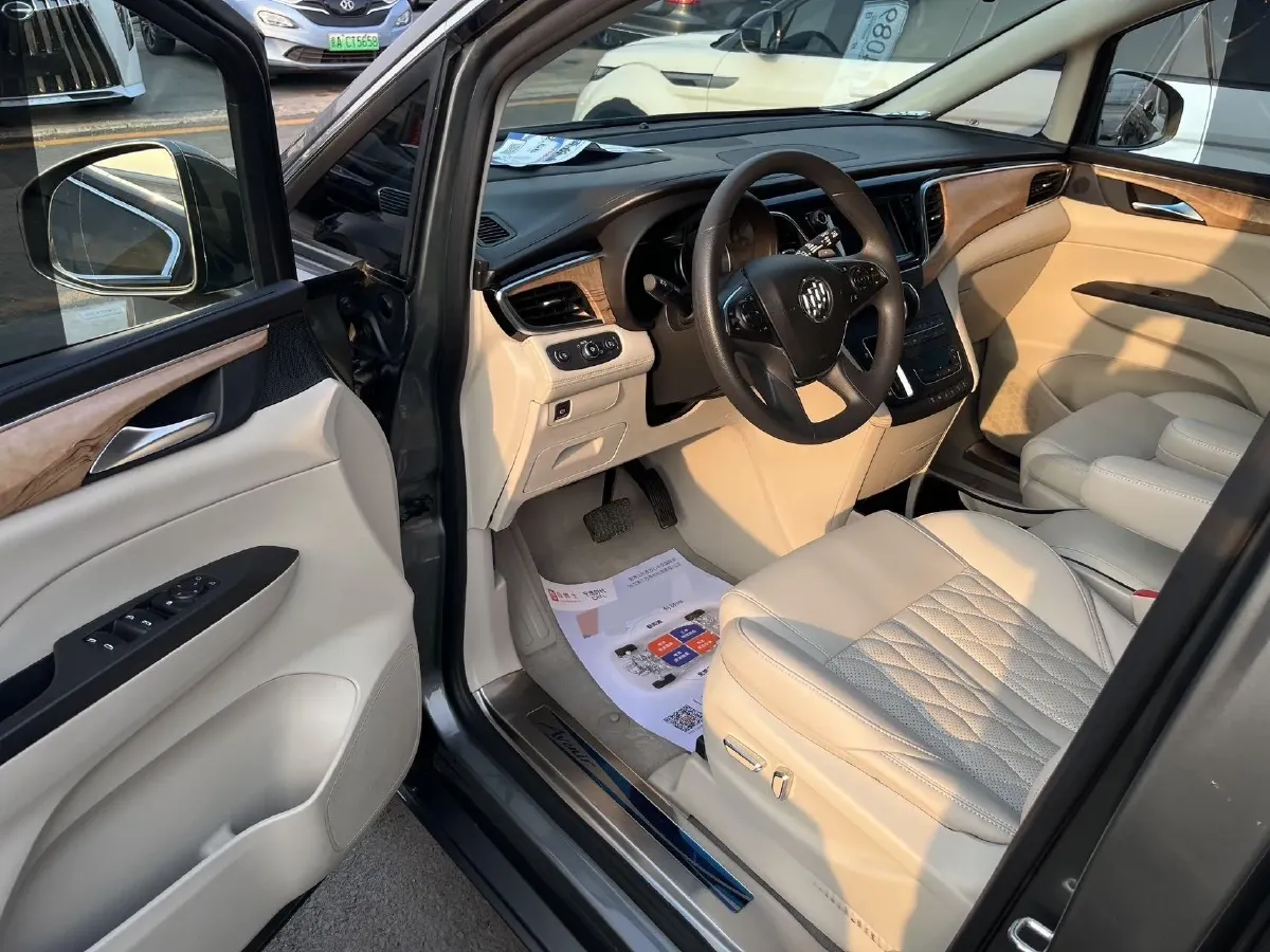 2018 Buick GL8 2.0T 260HP L4 6AT,autocango,china used car exporter,china ev exporter,chinese used car exporter,chinese used ev exporter