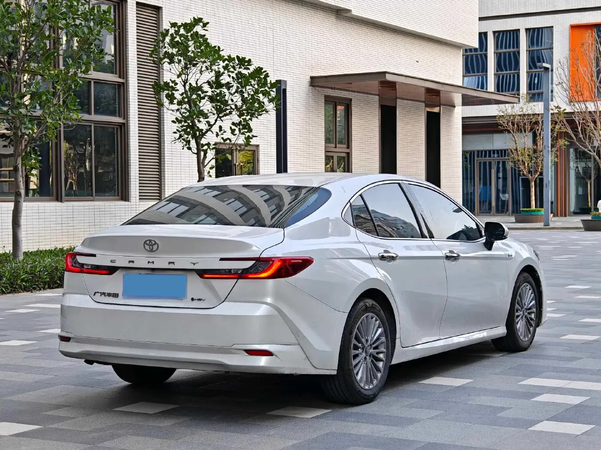 2024 Toyota Camry 2.0L 152HP L4 E-CVT Hybrid,autocango,china used car exporter,china ev exporter,chinese used car exporter,chinese used ev exporter