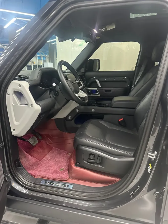 2023 Land Rover Defender 3.0T 400HP L6 8AT,autocango,china used car exporter,china ev exporter,chinese used car exporter,chinese used ev exporter