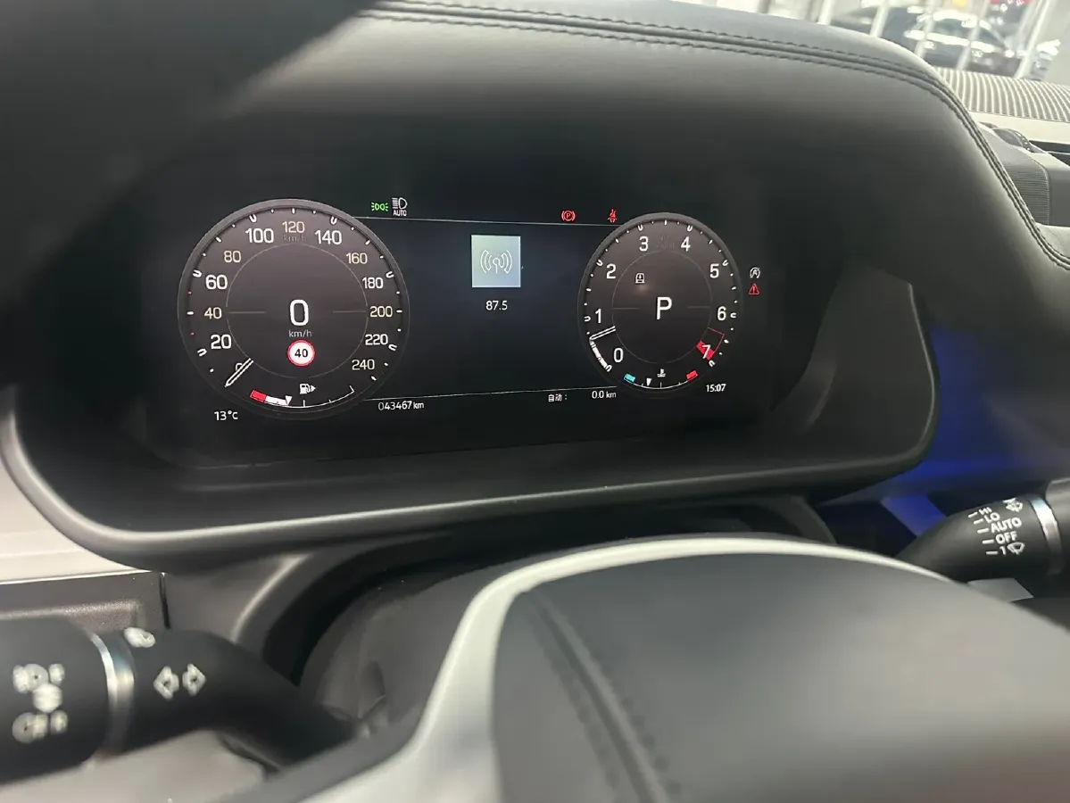 2023 Land Rover Defender 3.0T 400HP L6 8AT,autocango,china used car exporter,china ev exporter,chinese used car exporter,chinese used ev exporter