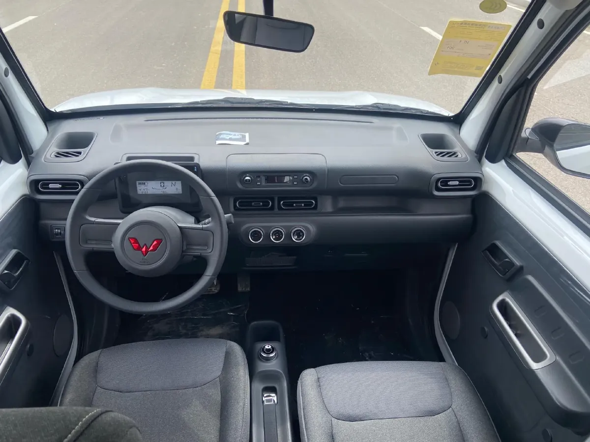 2025 WuLing ZhiGuang BEV 17.7KWH,autocango,china used car exporter,china ev exporter,chinese used car exporter,chinese used ev exporter