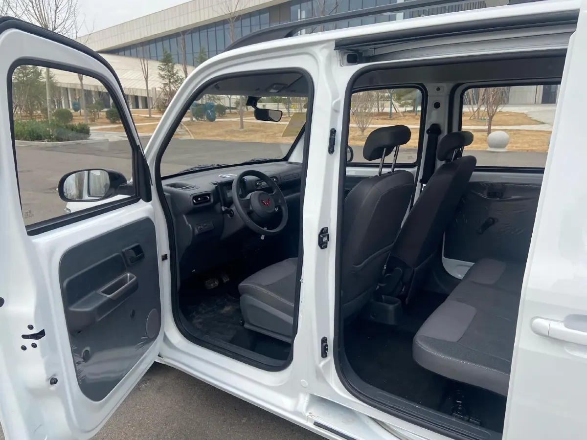 2025 WuLing ZhiGuang BEV 17.7KWH,autocango,china used car exporter,china ev exporter,chinese used car exporter,chinese used ev exporter