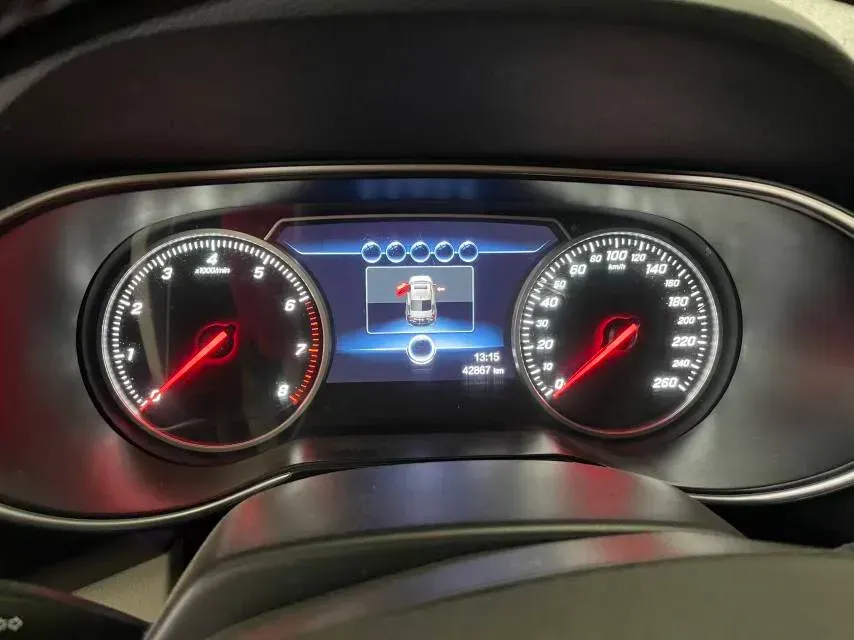 2020 HongQi H5 1.8T 197HP L4 6AT,autocango,china used car exporter,china ev exporter,chinese used car exporter,chinese used ev exporter