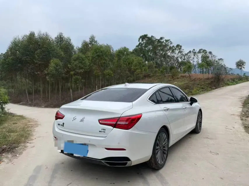 2020 HongQi H5 1.8T 197HP L4 6AT,autocango,china used car exporter,china ev exporter,chinese used car exporter,chinese used ev exporter