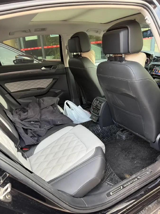 2023 Volkswagen Magotan 2.0T 186HP L4 7DCT,autocango,china used car exporter,china ev exporter,chinese used car exporter,chinese used ev exporter