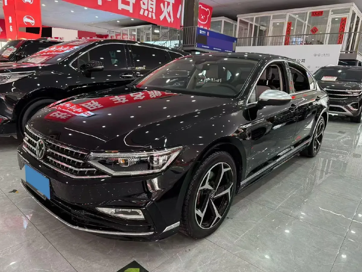 2023 Volkswagen Magotan 2.0T 186HP L4 7DCT,autocango,china used car exporter,china ev exporter,chinese used car exporter,chinese used ev exporter