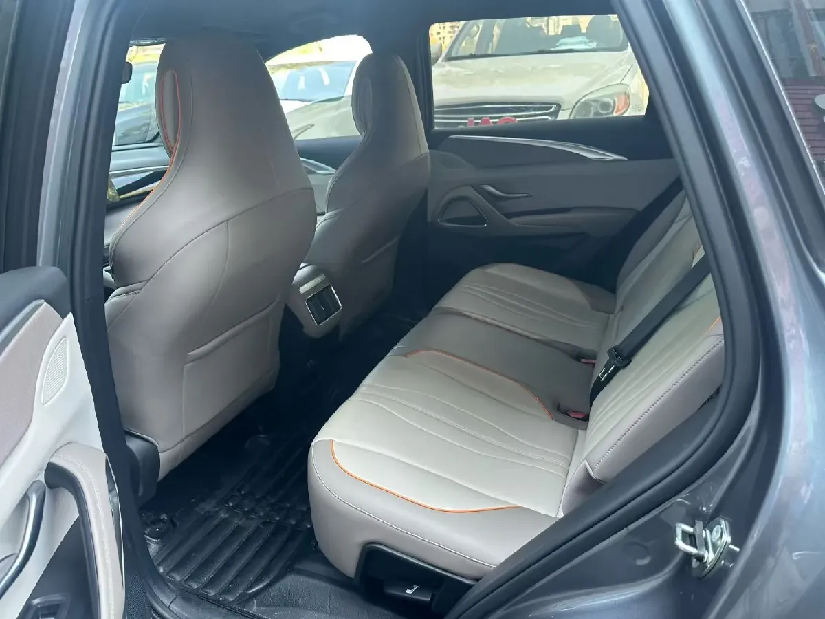 2024 BYD Song Pro 1.5L 110HP L4 E-CVT PHEV 12.9KWH,autocango,china used car exporter,china ev exporter,chinese used car exporter,chinese used ev exporter