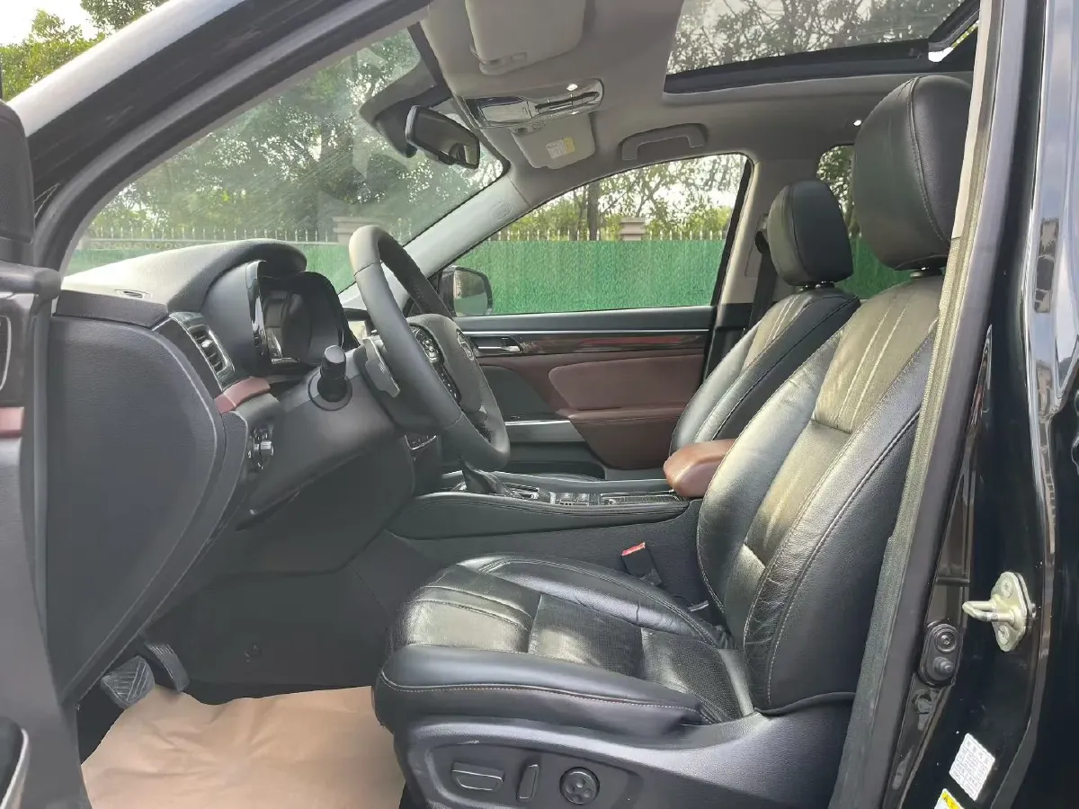 2017 GAC Trumpchi GS8 2.0T 201HP L4 6AT,autocango,china used car exporter,china ev exporter,chinese used car exporter,chinese used ev exporter