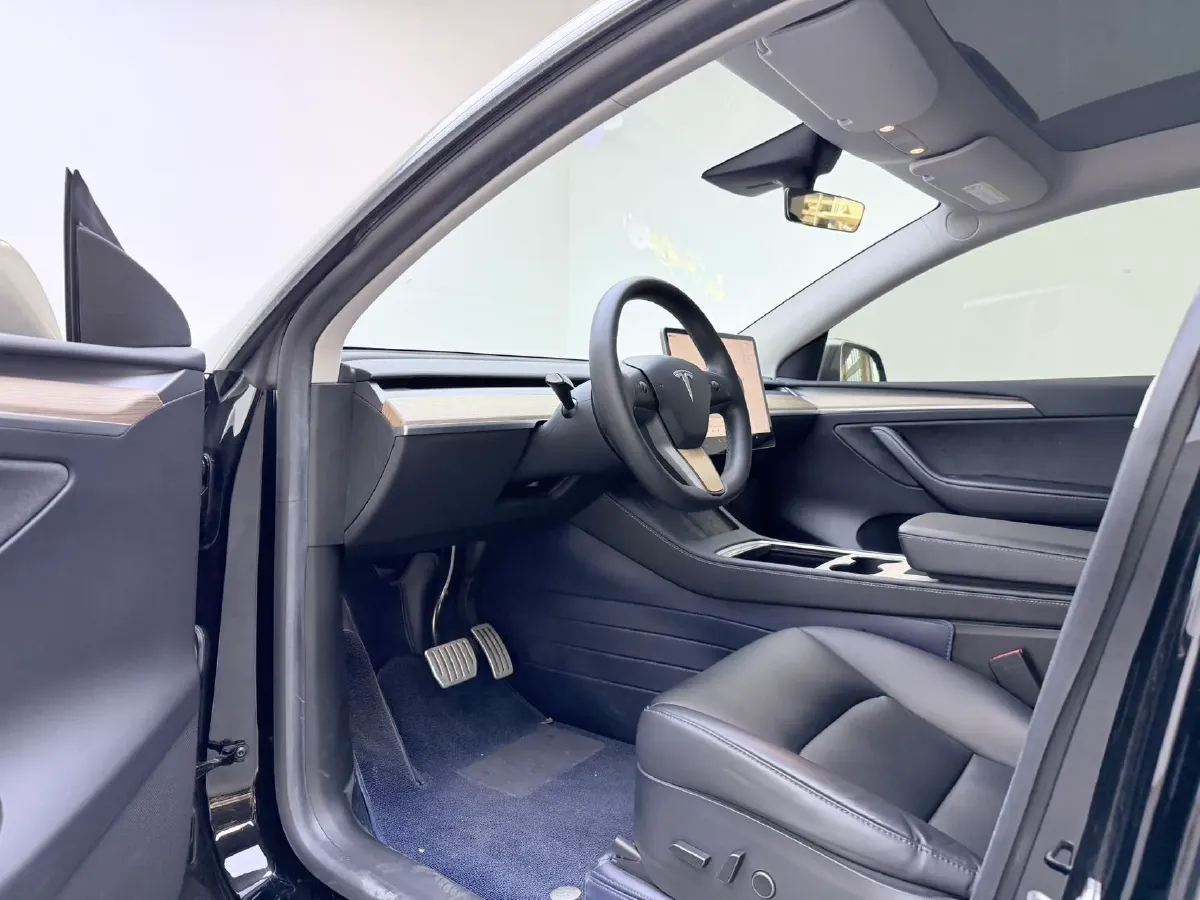 2022 Tesla Model Y BEV 60KWH,autocango,china used car exporter,china ev exporter,chinese used car exporter,chinese used ev exporter