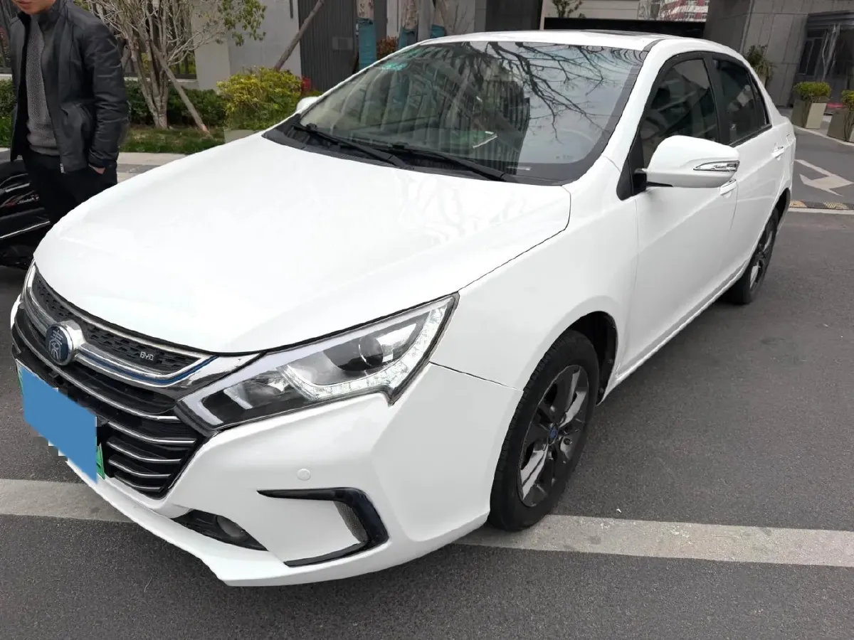 2017 BYD Qin 1.5T 154HP L4 6DCT PHEV 15.2KWH,autocango,china used car exporter,china ev exporter,chinese used car exporter,chinese used ev exporter