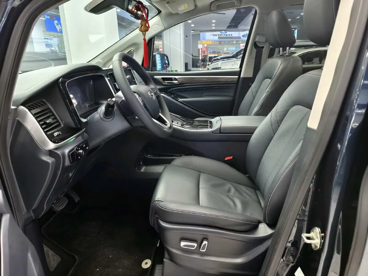 2023 GAC Trumpchi M8 2.0T 252HP L4 8AT,autocango,china used car exporter,china ev exporter,chinese used car exporter,chinese used ev exporter