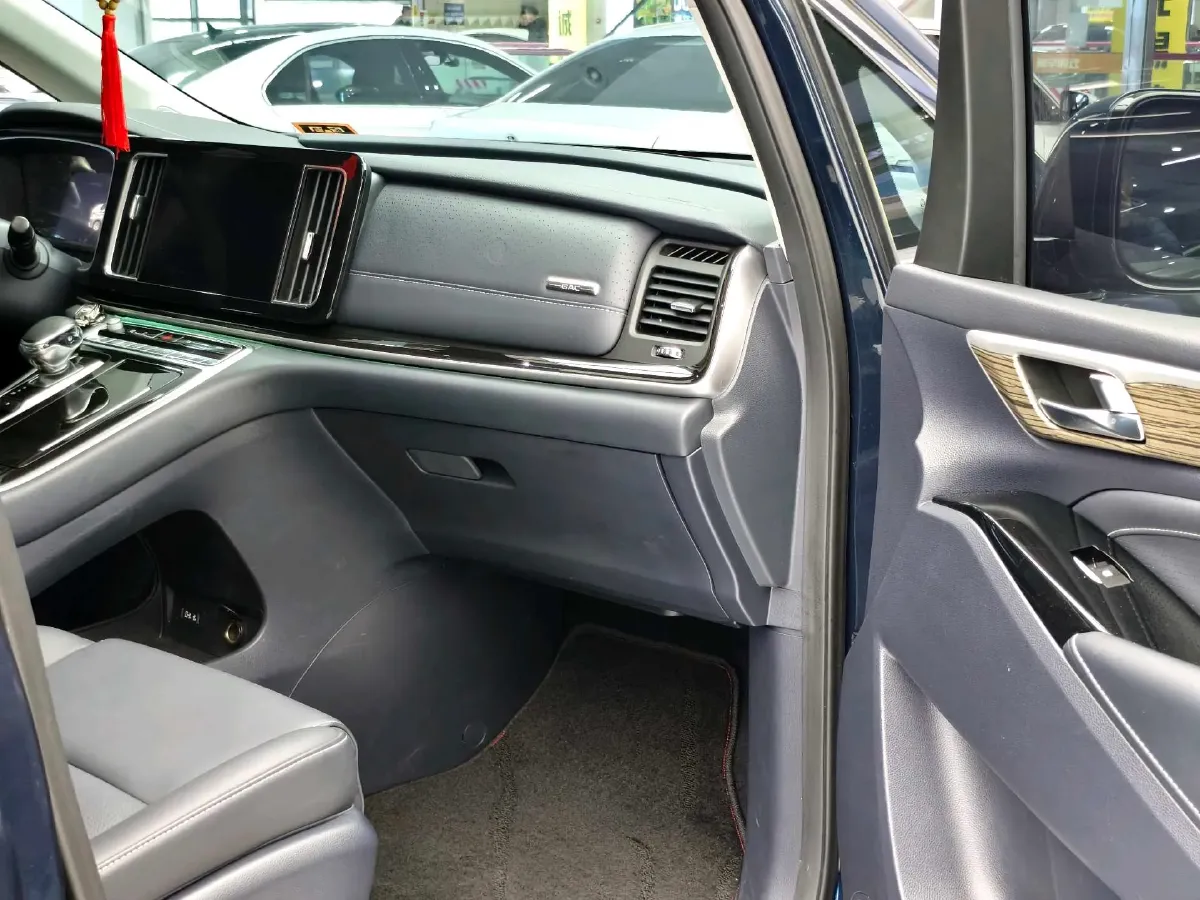 2023 GAC Trumpchi M8 2.0T 252HP L4 8AT,autocango,china used car exporter,china ev exporter,chinese used car exporter,chinese used ev exporter