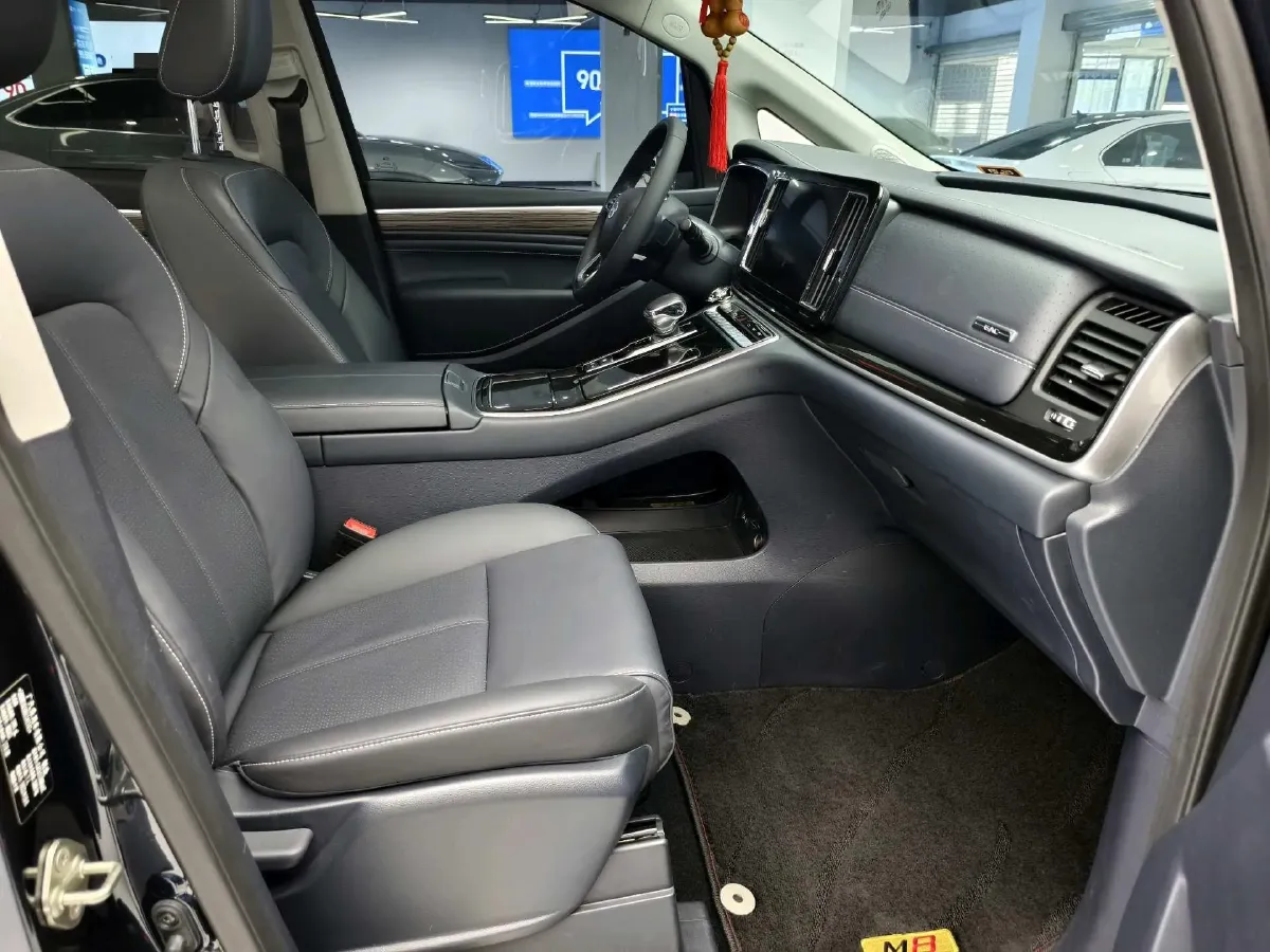 2023 GAC Trumpchi M8 2.0T 252HP L4 8AT,autocango,china used car exporter,china ev exporter,chinese used car exporter,chinese used ev exporter