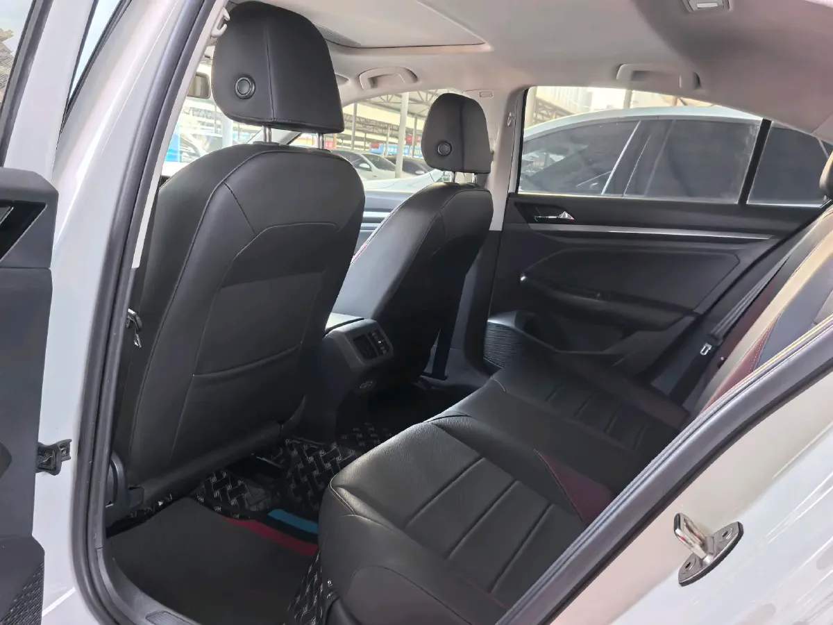 2021 Volkswagen Bora 1.5L 113HP L4 6AT,autocango,china used car exporter,china ev exporter,chinese used car exporter,chinese used ev exporter