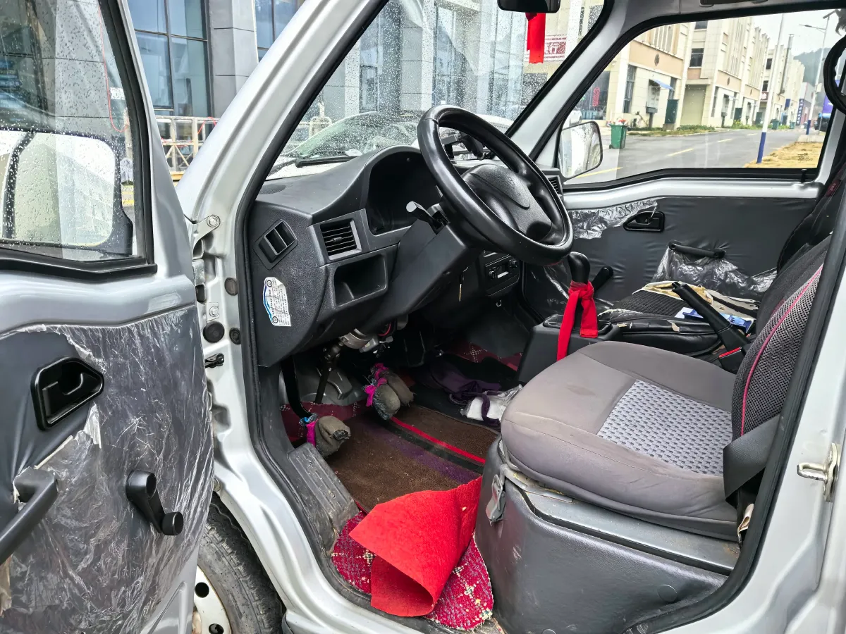 2020 WuLing ZhiGuang Mini Truck 1.2L 76HP L4 5MT,autocango,china used car exporter,china ev exporter,chinese used car exporter,chinese used ev exporter