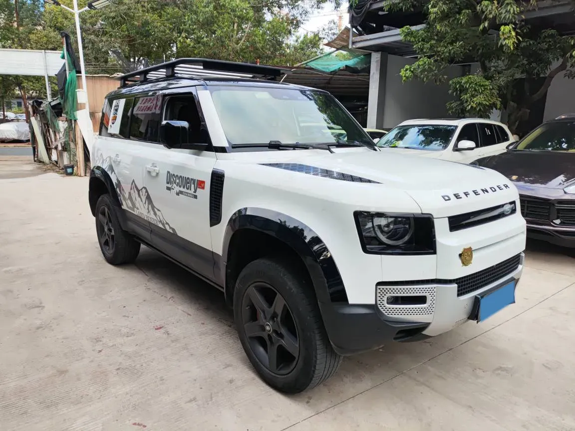2021 Land Rover Defender 3.0T 400HP L6 8AT,autocango,china used car exporter,china ev exporter,chinese used car exporter,chinese used ev exporter