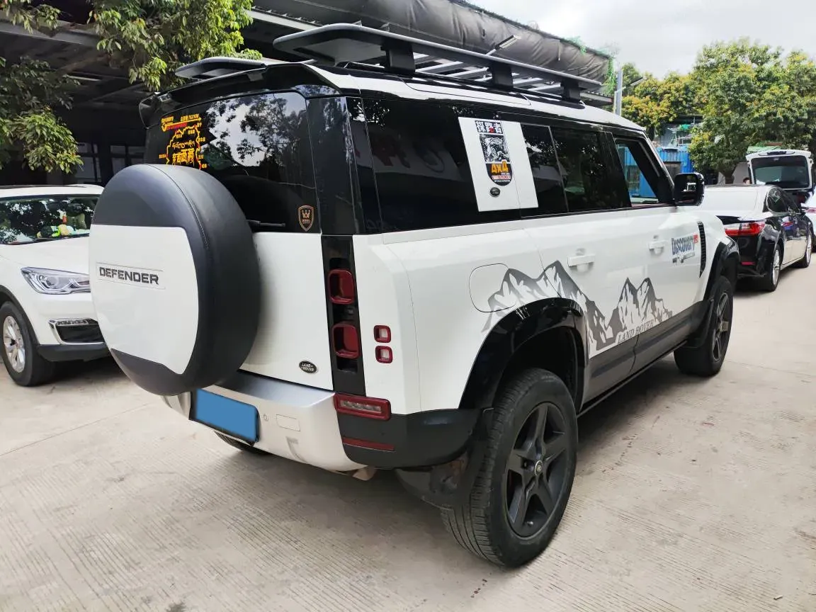 2021 Land Rover Defender 3.0T 400HP L6 8AT,autocango,china used car exporter,china ev exporter,chinese used car exporter,chinese used ev exporter