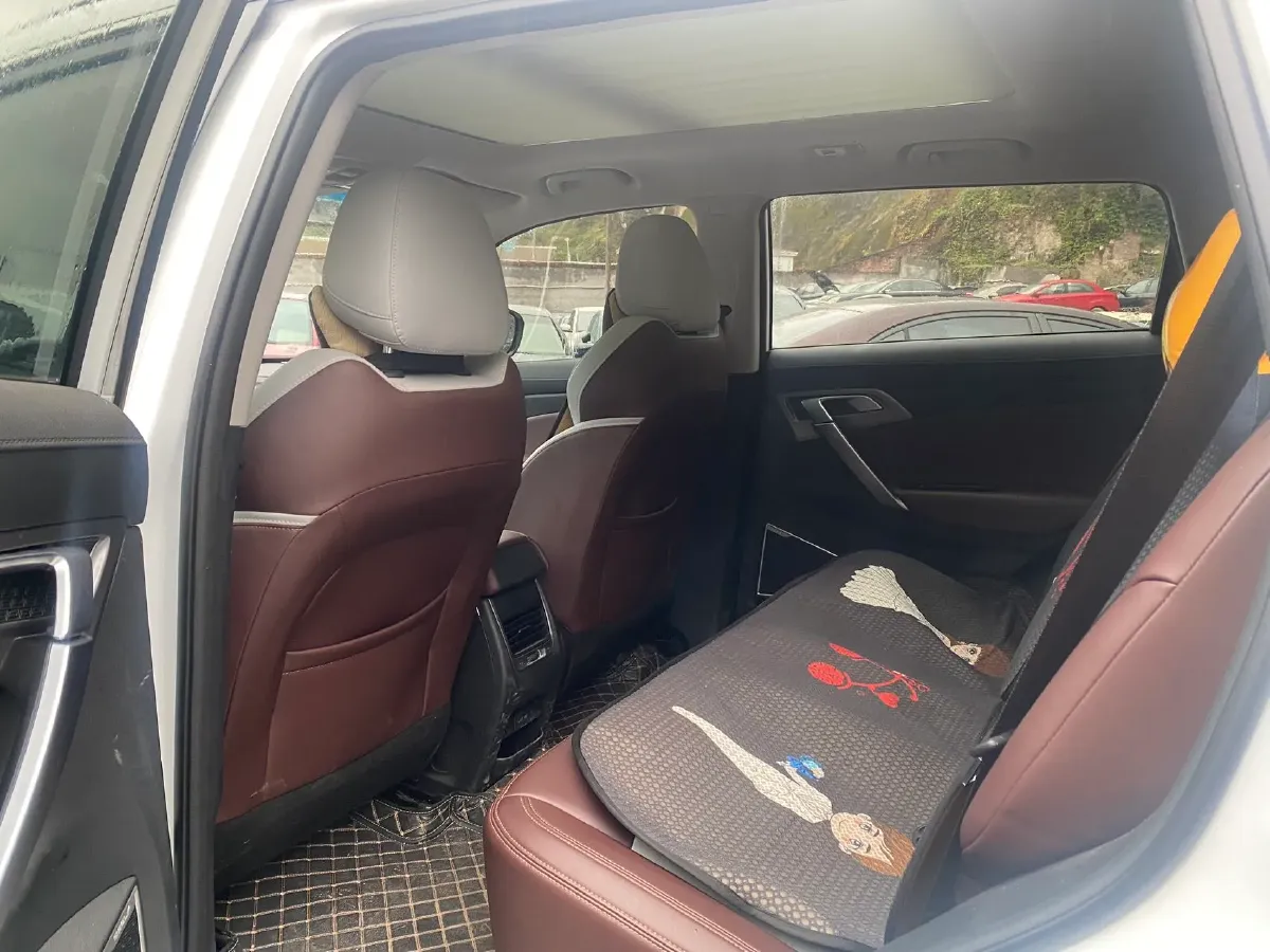 2022 Geely Azkarra 1.8T 184HP L4 7DCT,autocango,china used car exporter,china ev exporter,chinese used car exporter,chinese used ev exporter