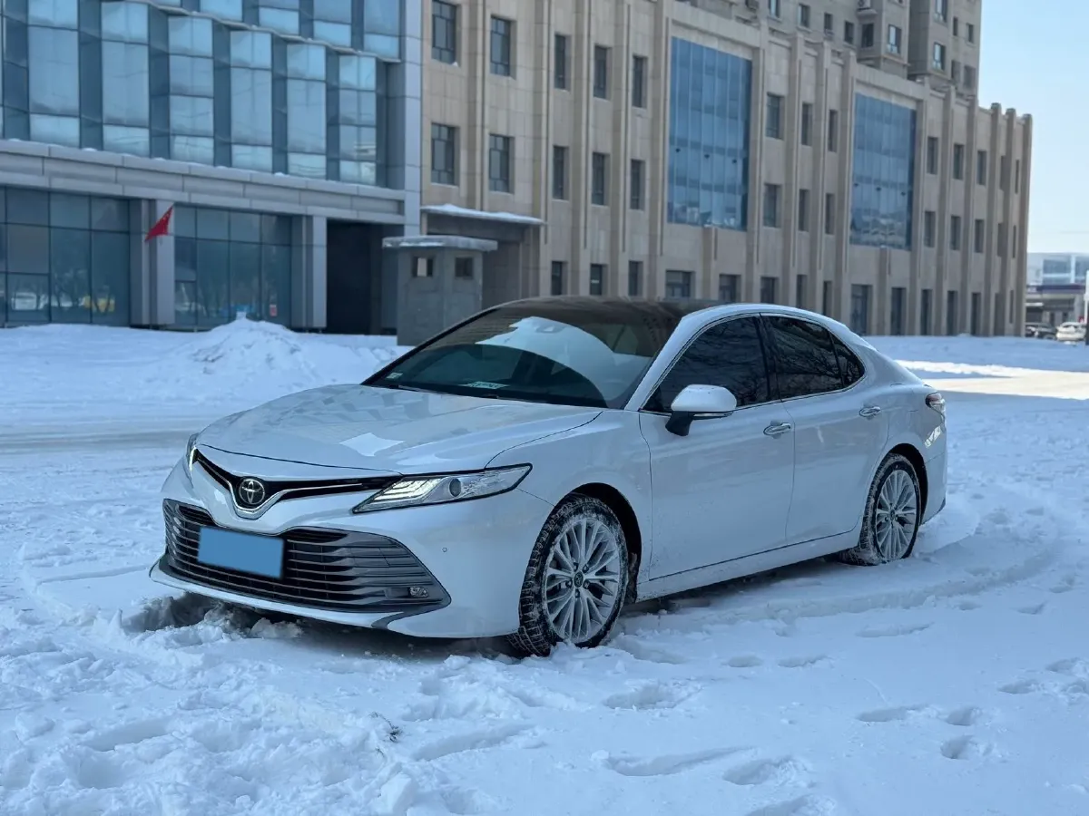 2019 Toyota Camry 2.5L 209HP L4 8AT,autocango,china used car exporter,china ev exporter,chinese used car exporter,chinese used ev exporter