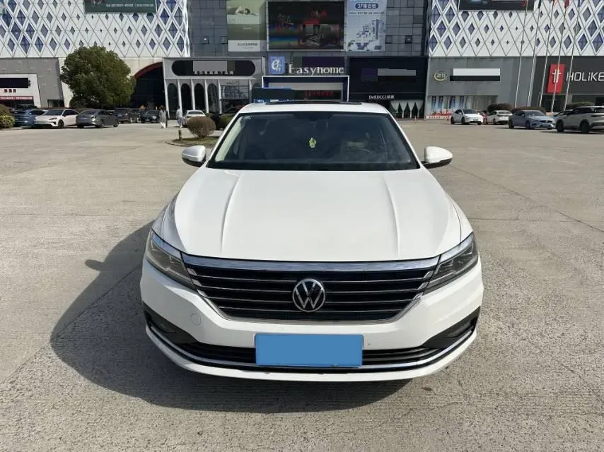 2022 Volkswagen T-Roc 1.4T 150HP L4 7DCT,autocango,china used car exporter,china ev exporter,chinese used car exporter,chinese used ev exporter