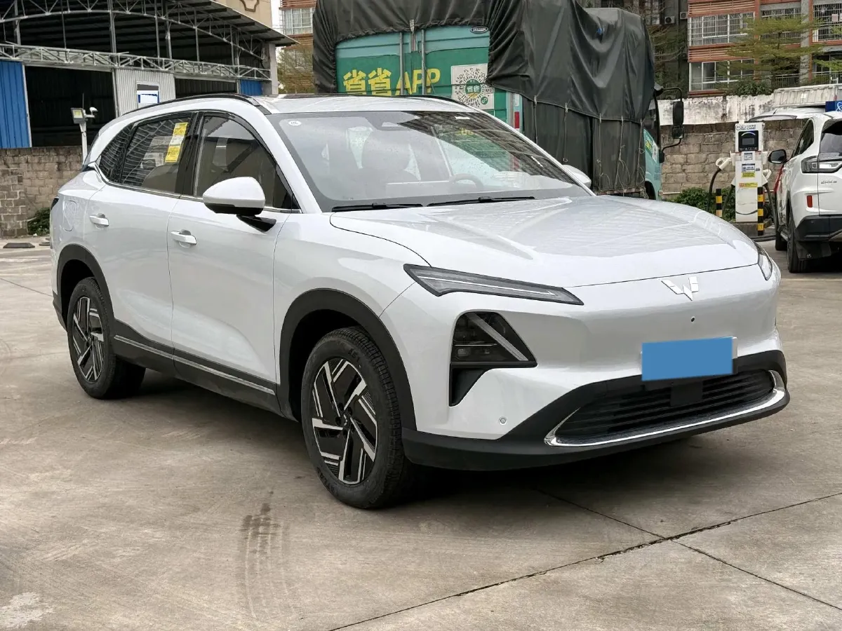 2024 WuLing XingGuangS 1.5L 106HP L4 E-CVT PHEV 20.5KWH,autocango,china used car exporter,china ev exporter,chinese used car exporter,chinese used ev exporter