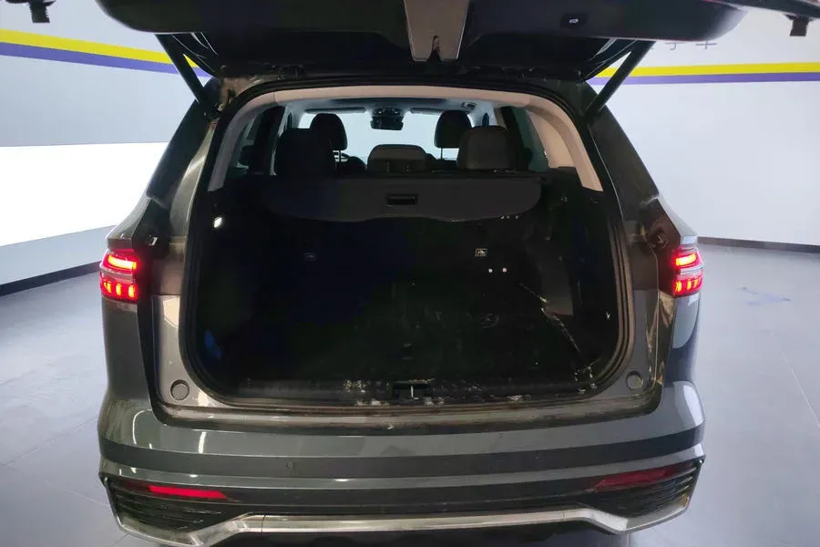 2023 Geely Monjaro 2.0T 238HP L4 8AT,autocango,china used car exporter,china ev exporter,chinese used car exporter,chinese used ev exporter