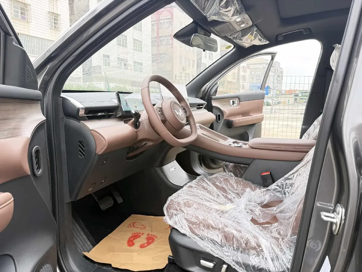 2024 WuLing XingGuangS 1.5L 106HP L4 E-CVT PHEV 20.5KWH,autocango,china used car exporter,china ev exporter,chinese used car exporter,chinese used ev exporter