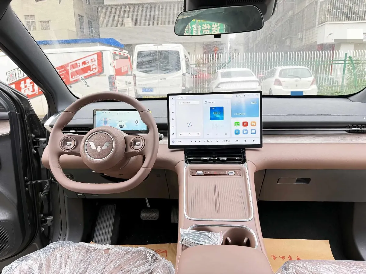 2024 WuLing XingGuangS 1.5L 106HP L4 E-CVT PHEV 20.5KWH,autocango,china used car exporter,china ev exporter,chinese used car exporter,chinese used ev exporter