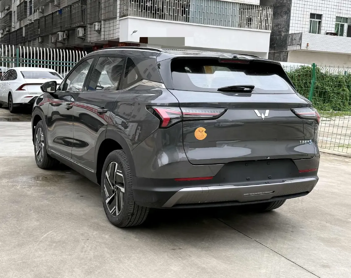 2024 WuLing XingGuangS 1.5L 106HP L4 E-CVT PHEV 20.5KWH,autocango,china used car exporter,china ev exporter,chinese used car exporter,chinese used ev exporter
