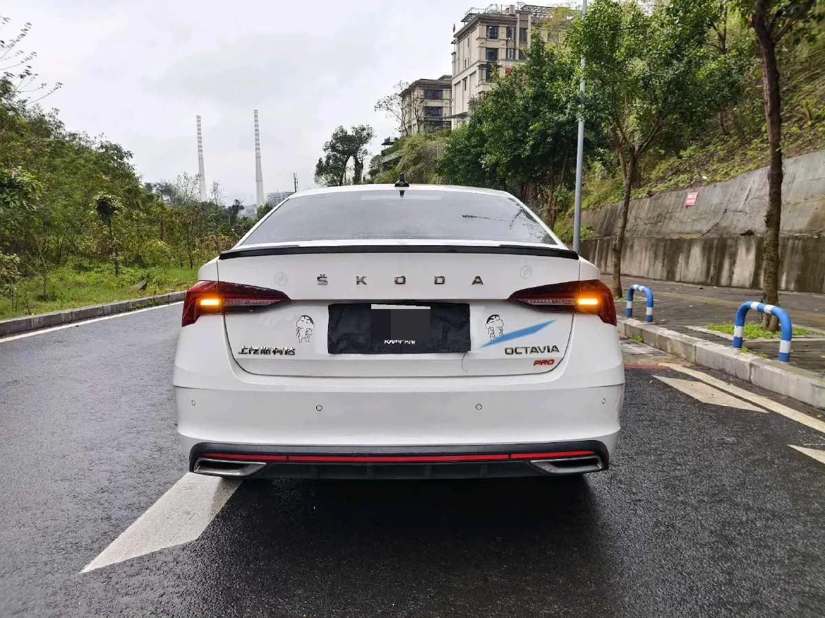 2021 Skoda Octavia 1.4T 150HP L4 7DCT,autocango,china used car exporter,china ev exporter,chinese used car exporter,chinese used ev exporter