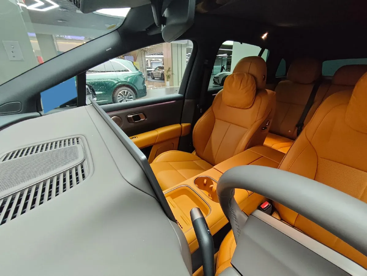 2025 Li i6 BEV,autocango,china used car exporter,china ev exporter,chinese used car exporter,chinese used ev exporter