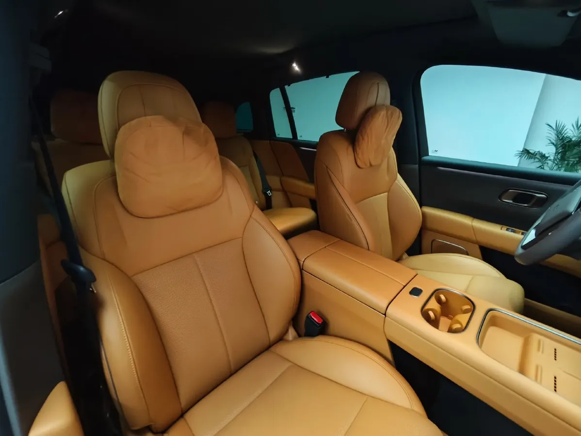 2025 Li i6 BEV,autocango,china used car exporter,china ev exporter,chinese used car exporter,chinese used ev exporter