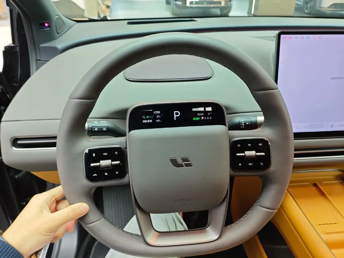 2025 Li i6 BEV,autocango,china used car exporter,china ev exporter,chinese used car exporter,chinese used ev exporter