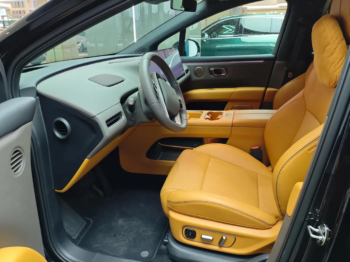 2025 Li i6 BEV,autocango,china used car exporter,china ev exporter,chinese used car exporter,chinese used ev exporter