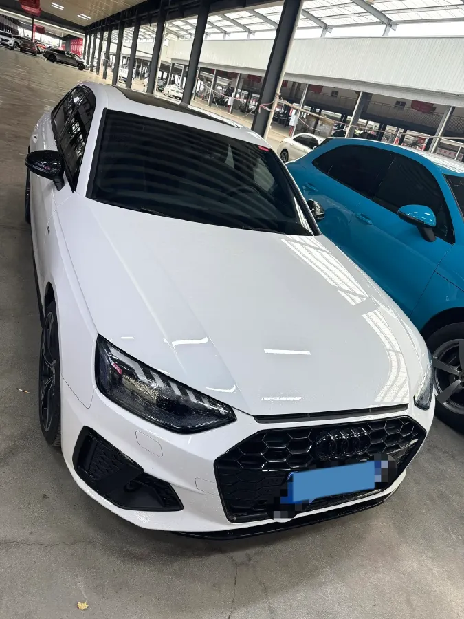 2023 Audi A4L 2.0T 190HP L4 7DCT,autocango,china used car exporter,china ev exporter,chinese used car exporter,chinese used ev exporter