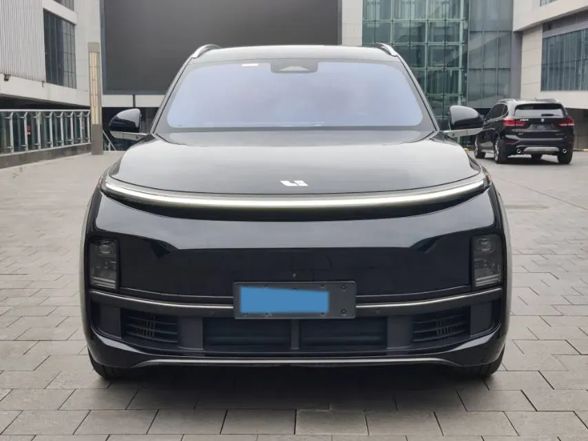2023 Li L7 Range Extended 154HP REEV 40.9KWH,autocango,china used car exporter,china ev exporter,chinese used car exporter,chinese used ev exporter