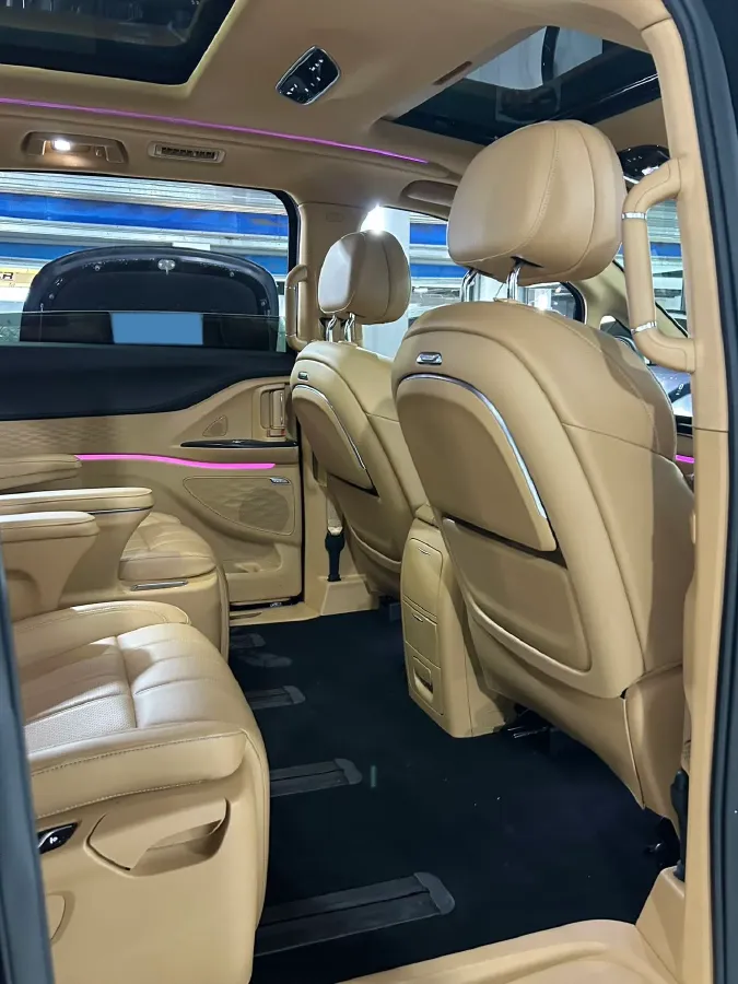 2022 Voyah Dream BEV 108.7KWH,autocango,china used car exporter,china ev exporter,chinese used car exporter,chinese used ev exporter